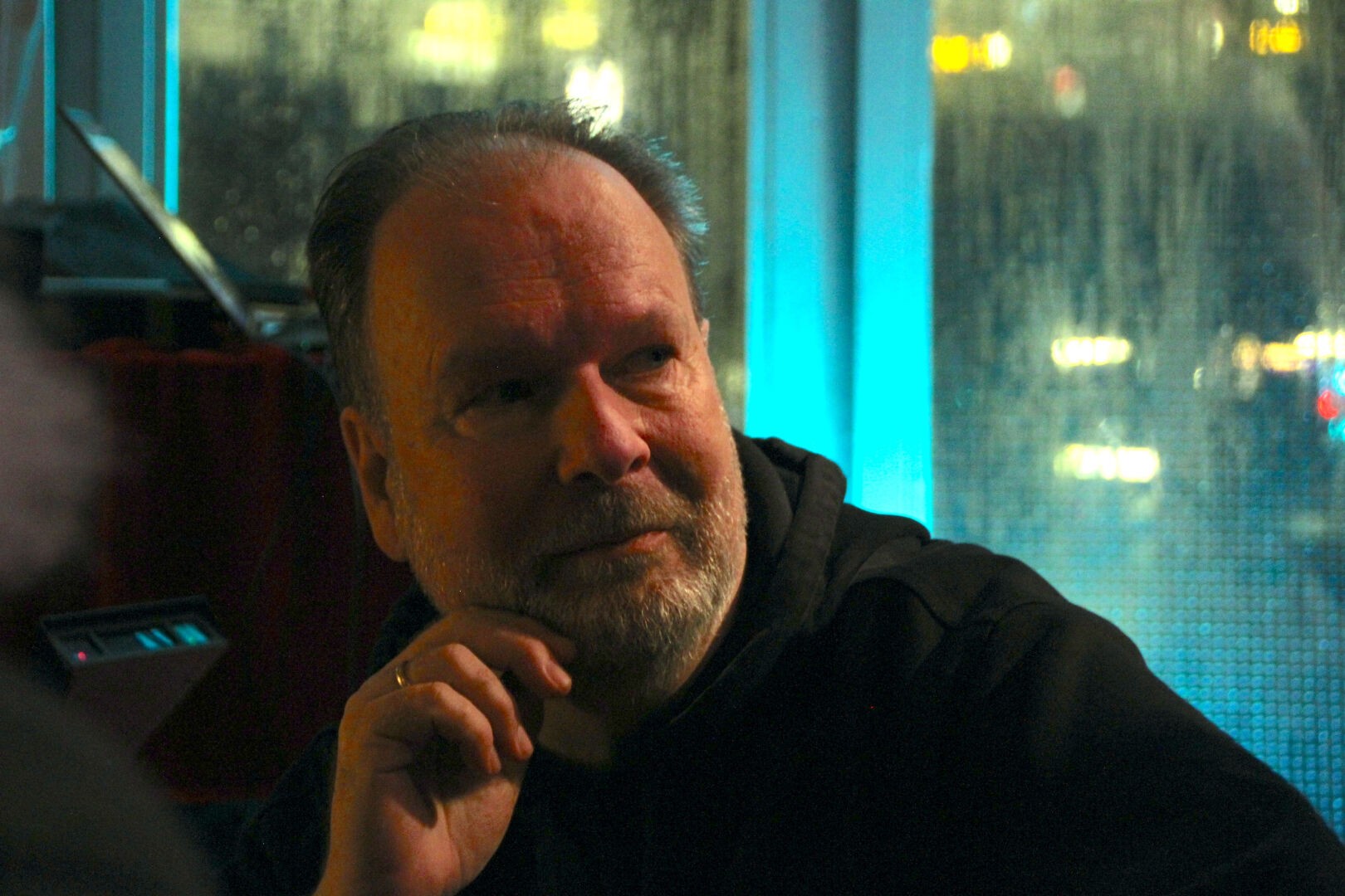 Kurt "Pyrolator" Dahlke between his solo performance and the performace with Quaeschning.