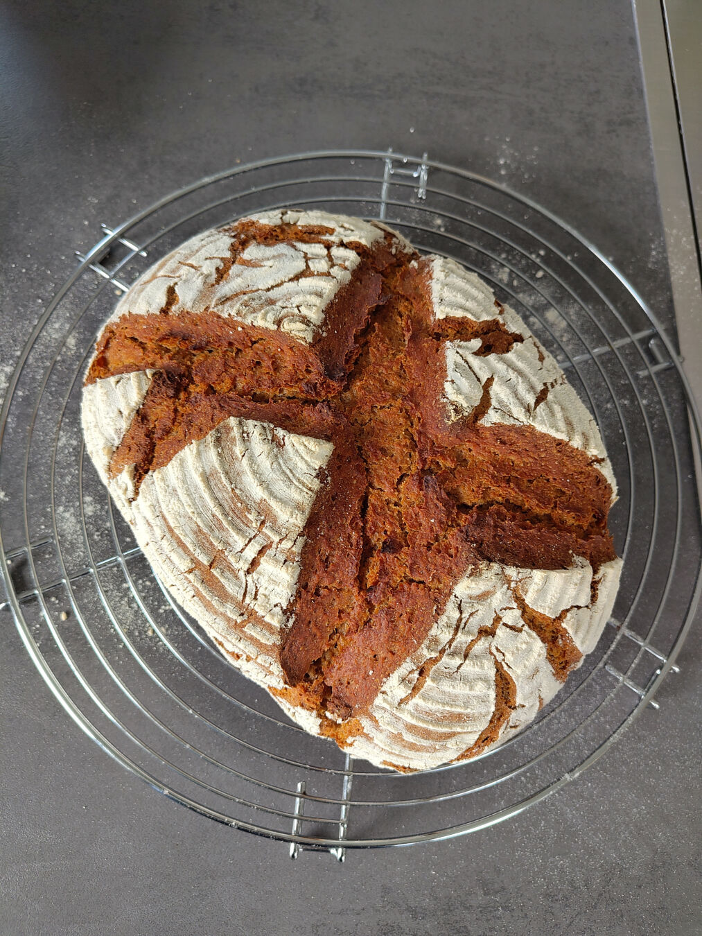 A bread on a cooling roaster.